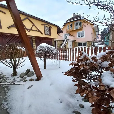 Elegant 2 * Bešeňová